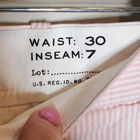 NWT J. Crew Pink White Stripe 7" stretch Seersucker Shorts Men's Size 30 - Picture 3 of 16